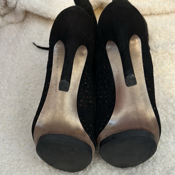 Black suede booties - Picture 5 of 6